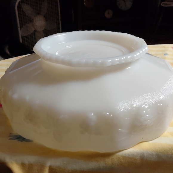 Fire King Milk Glass Scalloped Dish - Picture 2 of 8